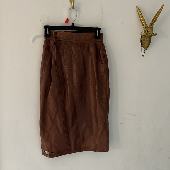 Vintage Escada Leather Pencil Skirt - Picture 4 of 8